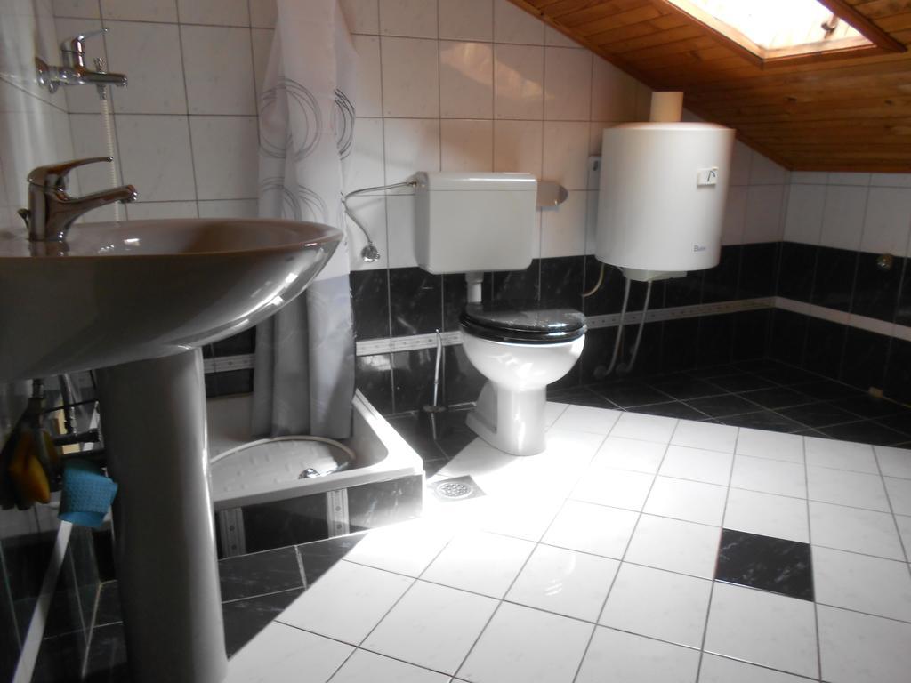 Guesthouse Kuca Na Sterne Lovran Habitación foto